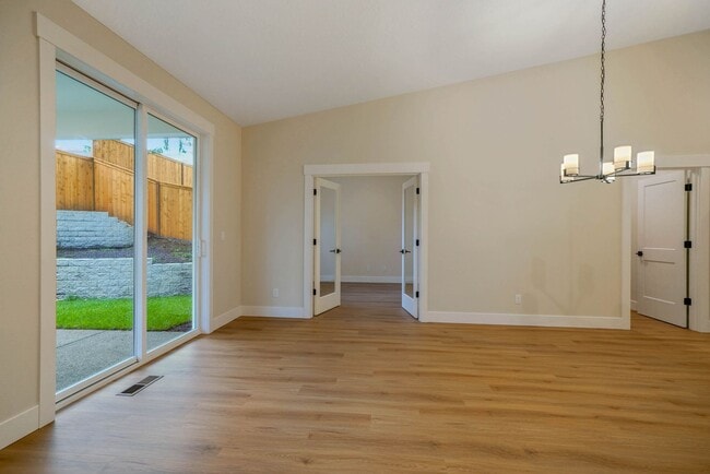 Building Photo - 3Bd/2Ba Single Story Home - Available Early March 2026!