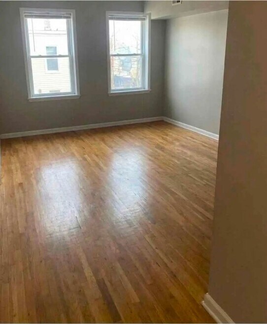 Building Photo - 73 Bellevue Ave