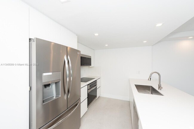 Building Photo - 177 Ocean Ln Dr