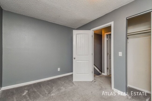 Building Photo - 4650 Stoner Ct