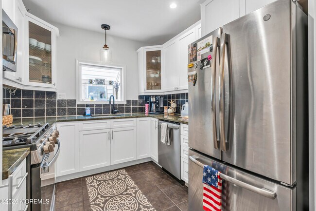 Building Photo - 34 Phoenix Ave