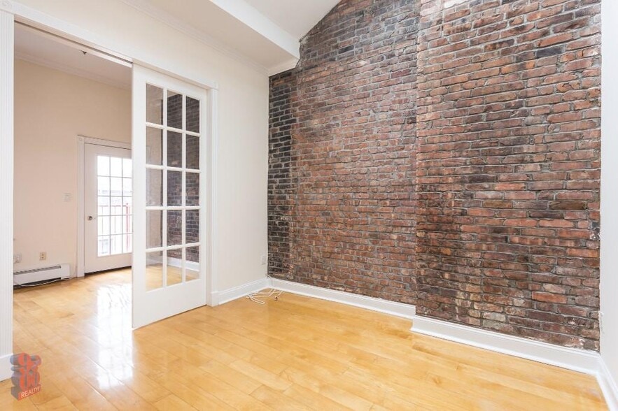 Building Photo - 42 Avenue B