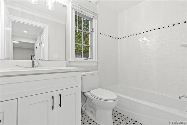 Building Photo - 1897 Norfolk St