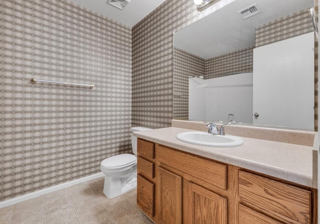 Building Photo - 42780 W Sunland Dr