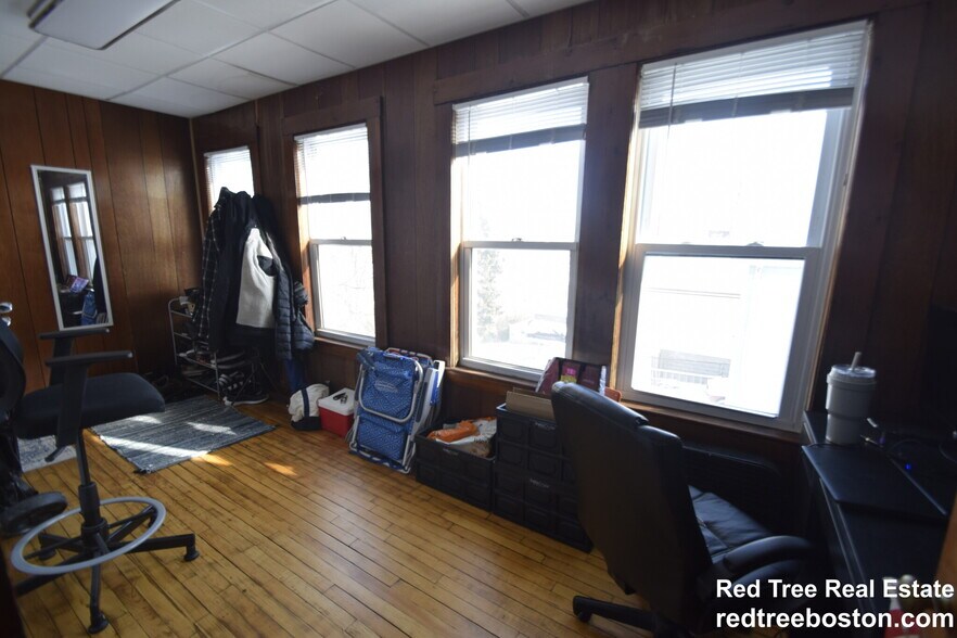 Building Photo - 80 Carroll St