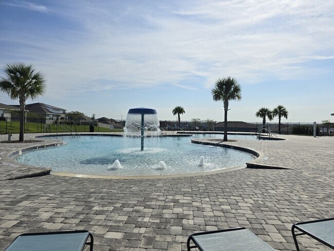 Building Photo - Beautiful 3/2/2 SF Home For Rent in Davenport, FL $2199