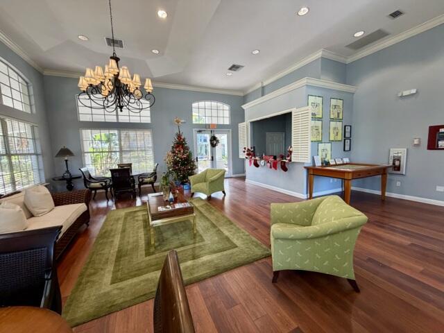 Building Photo - 5016 Lantana Rd