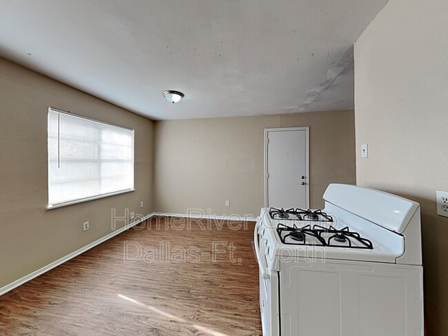 Building Photo - 14116 Cimarron Dr