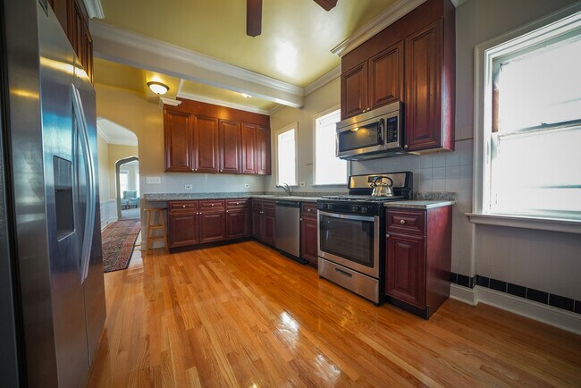 Building Photo - 3927 Kirk St