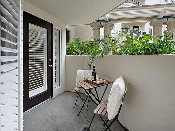 Building Photo - 620 State St