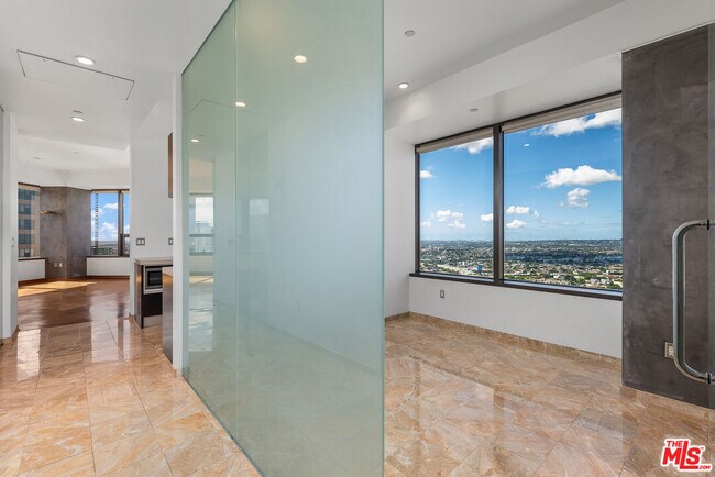 Building Photo - 1100 Wilshire Blvd