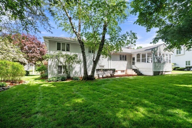 Building Photo - 61 Sevland Rd
