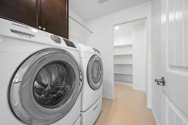 Building Photo - 36712 Summer Dain Ln