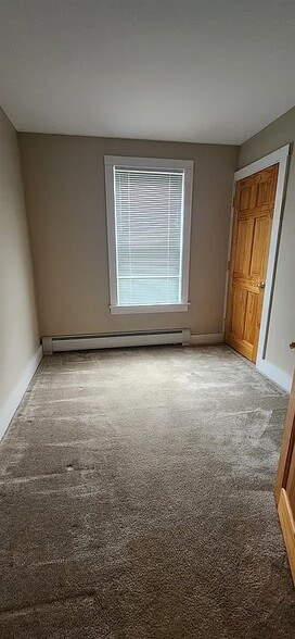 Building Photo - 170 S Main St