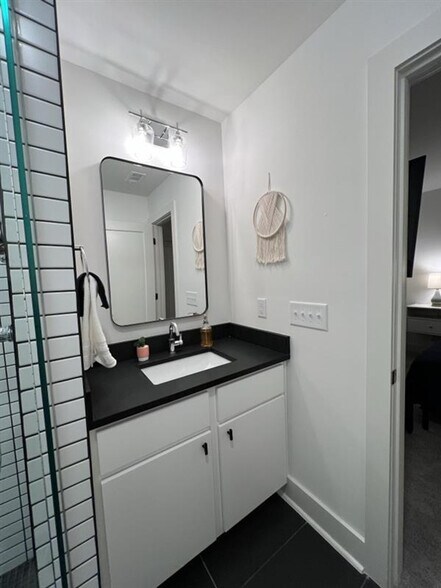 Building Photo - 112 Fitzgerald Dr