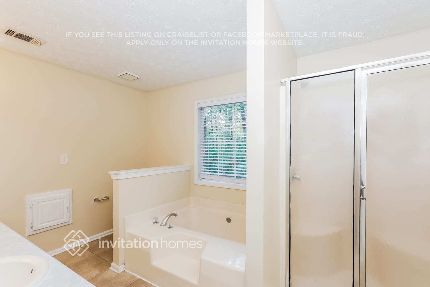 Building Photo - 157 Hayes Cir