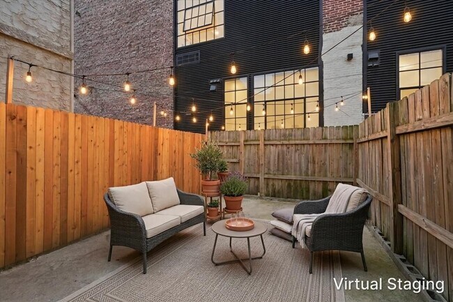 Building Photo - 2504 Manton St