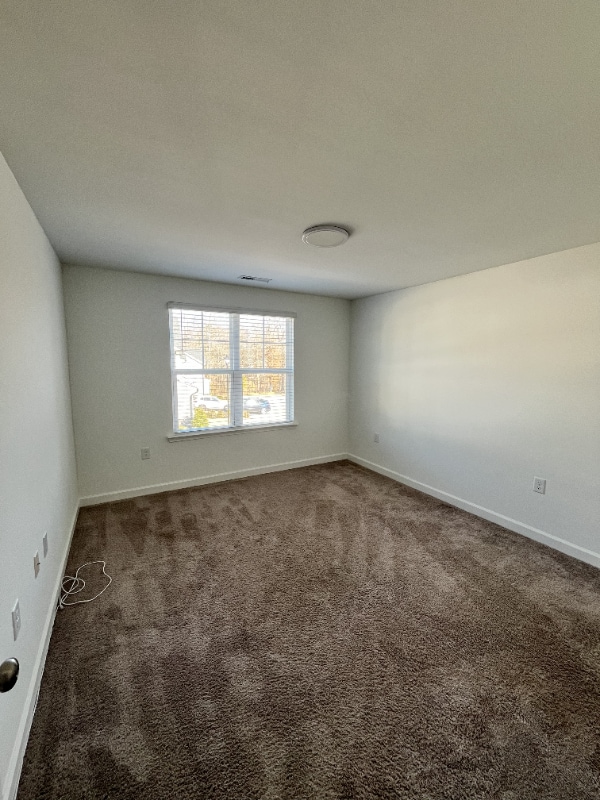 Building Photo - 135 Orvis Dr