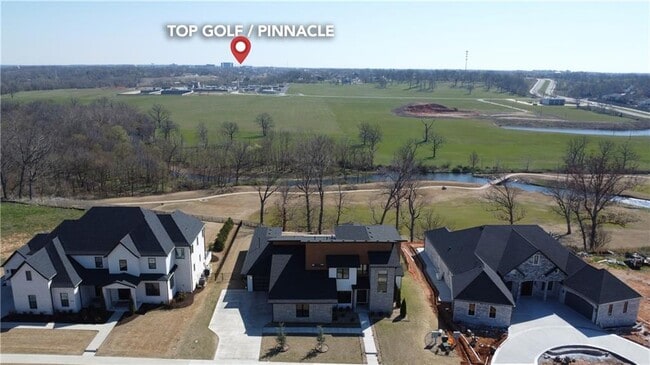 Building Photo - 4205 S Watercrest Dr