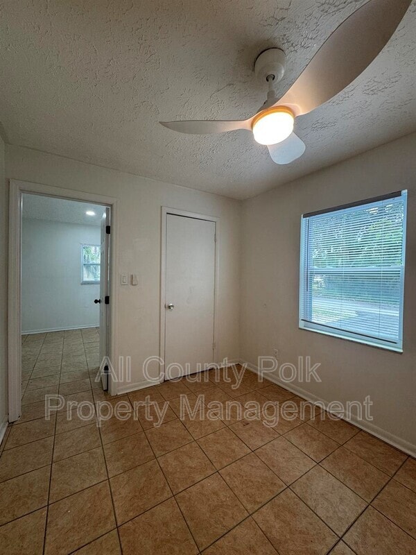 Building Photo - 3020 Galaxy Ln