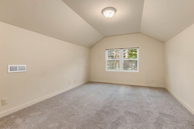 Building Photo - 2114 Dexter Ave N