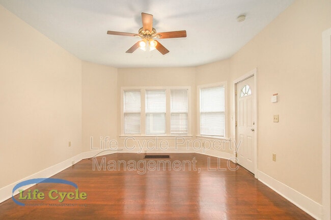 Building Photo - 250 Henry Ave SE