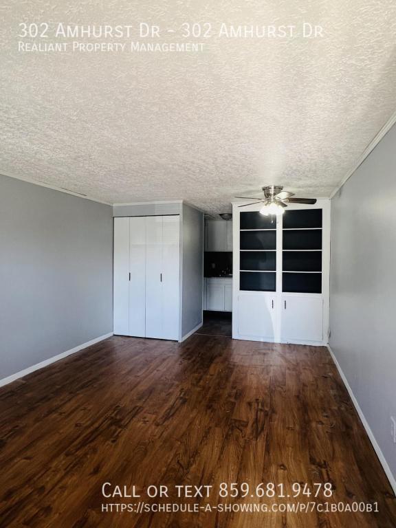 Building Photo - Amhurst Apartments, 302 Amhurst Dr