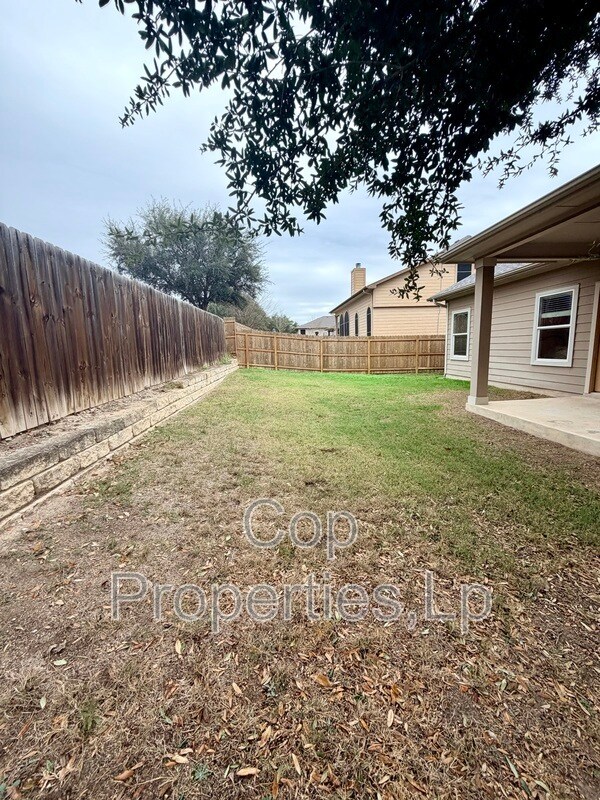 Building Photo - 741 Clearbrook Ave