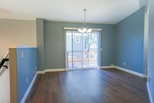 Building Photo - 9663 N Ptarmigan Dr