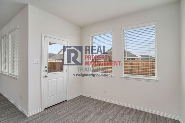 Building Photo - Charming 3-Bedroom Home in Desirable Neighborhood!