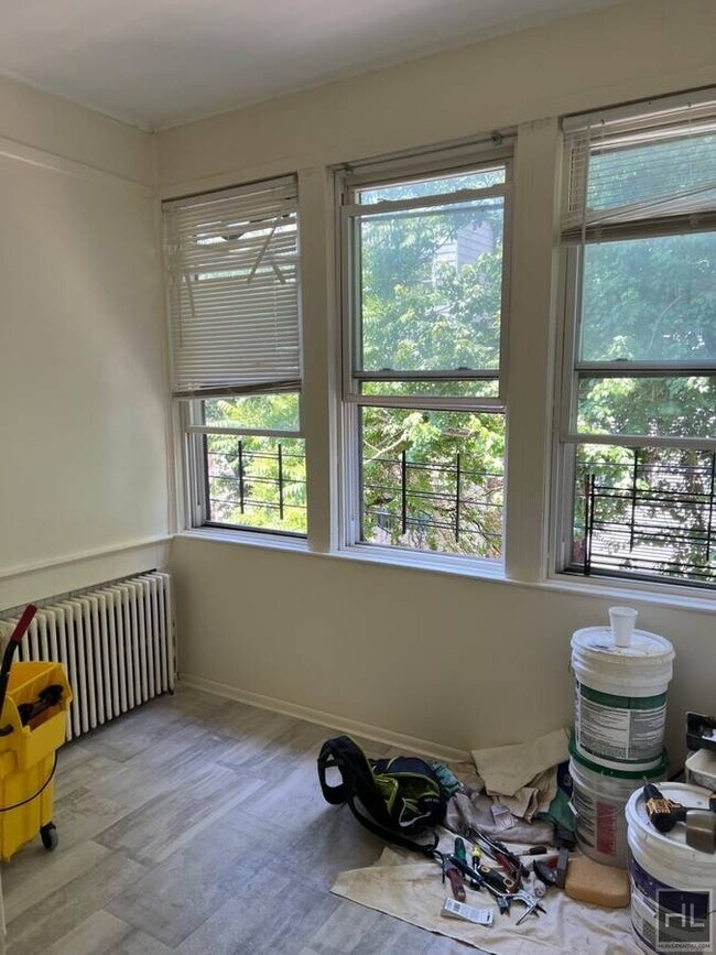 Building Photo - CEDAR STREET