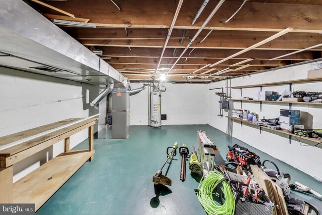 Building Photo - 14207 Gaines Ave