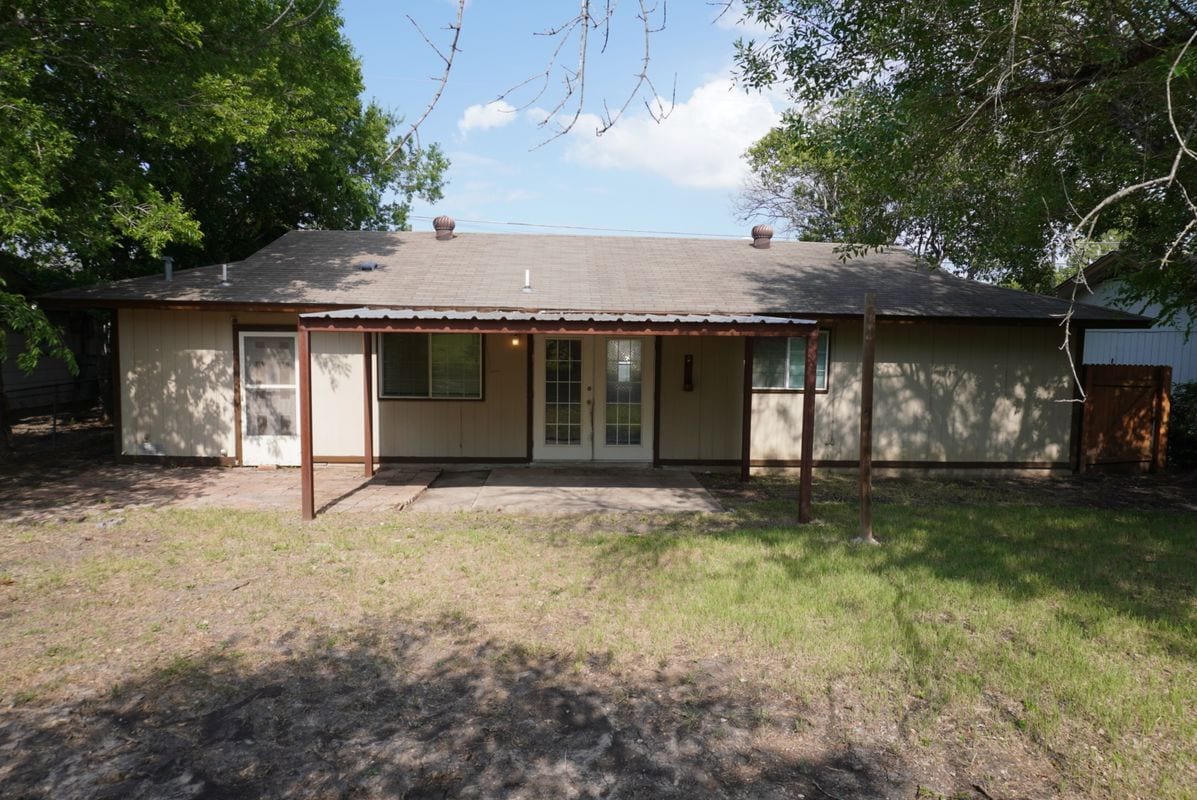 Building Photo - 2007 Hickory Hill Dr