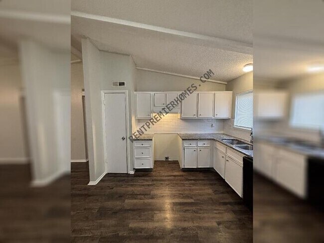 Building Photo - 101 Darryl Ct