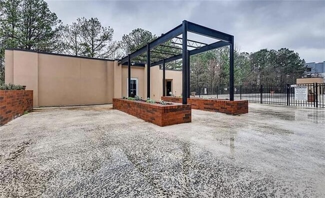 Building Photo - 3400 Malone Dr