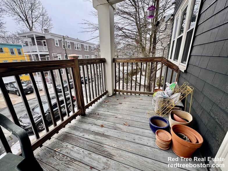 Building Photo - 21 Saint Peter St