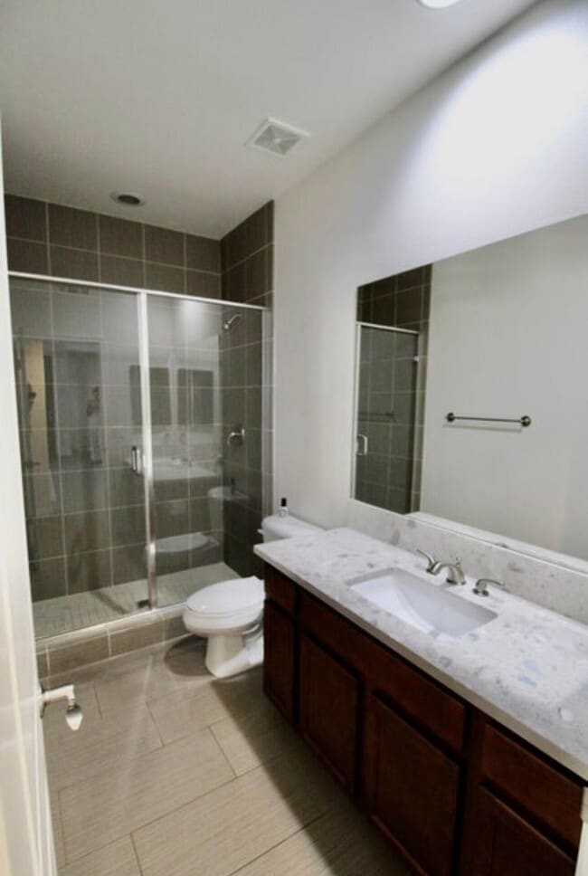 Building Photo - 52065 Graythorn Way