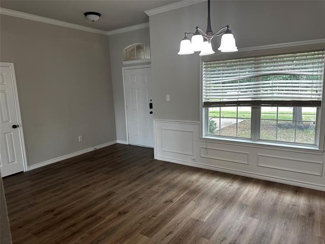 Building Photo - 2512 Clubhouse Dr