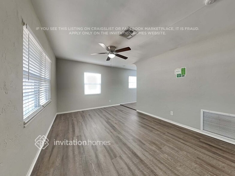 Building Photo - 2334 Auburn St S