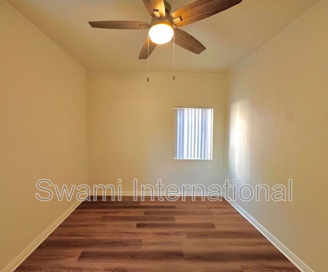 Building Photo - 2080 Chestnut Ave