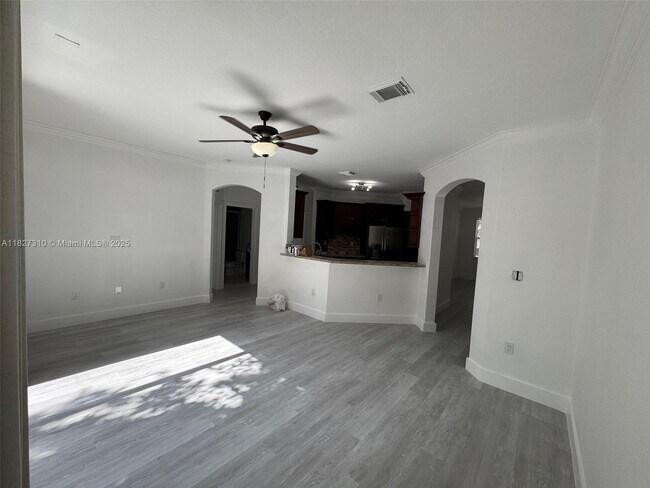 Building Photo - 11362 SW 137th Pl