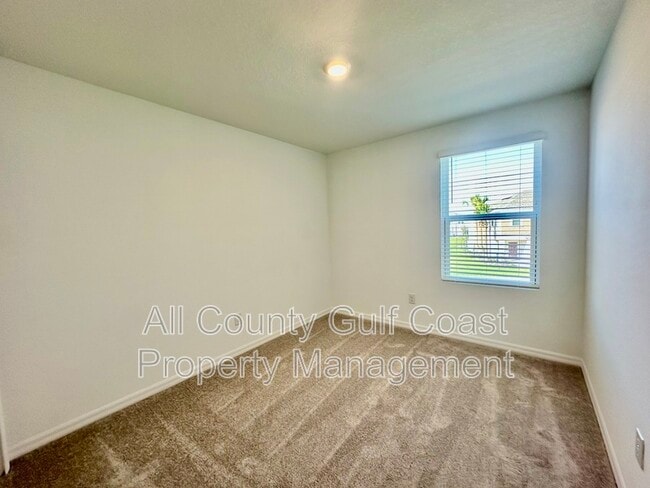 Building Photo - 15097 Cuzcorro Ct
