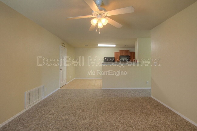 Building Photo - 5712 N 34th St