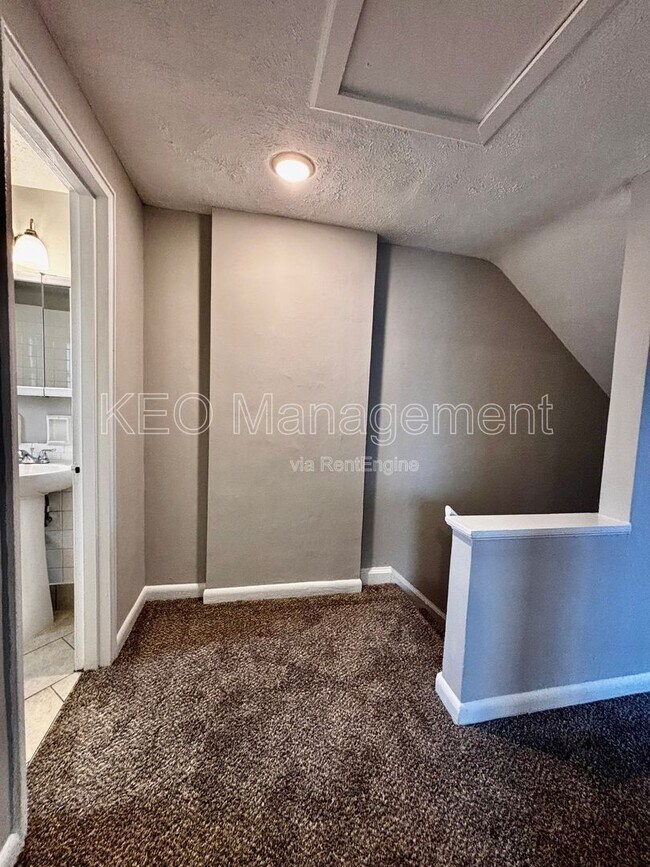 Building Photo - 1059 Wilmington Ave