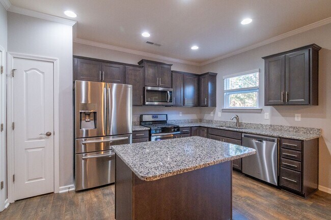 Building Photo - Beautiful 4-Bedroom Home in a Quiet Indian Land Cul-de-Sac!