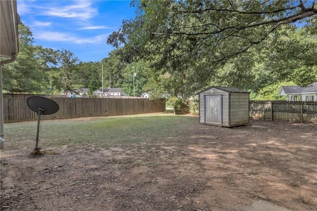 Building Photo - 7955 Trinity Park Dr