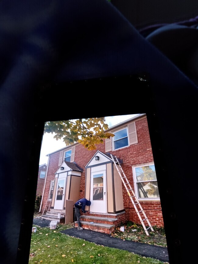 Building Photo - 1528 Luxor Rd