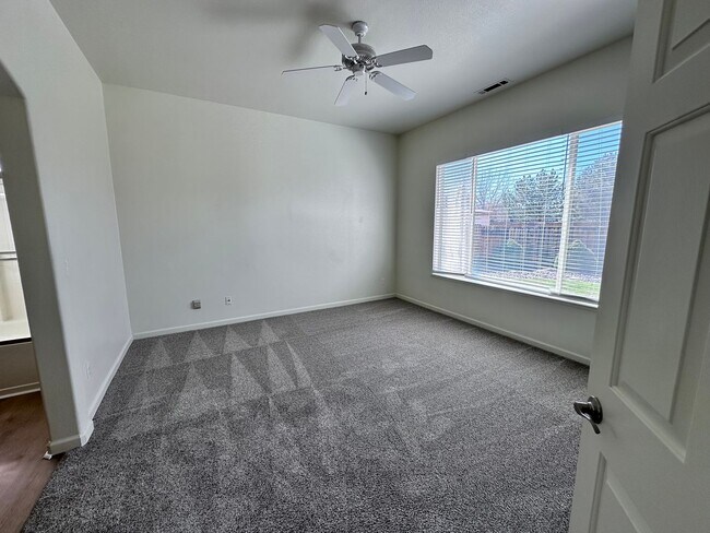 Building Photo - 7821 Cadiz Ct