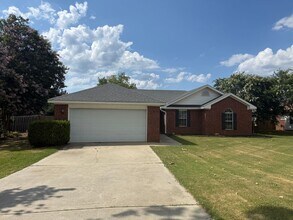 Building Photo - 106 Thorton Dr