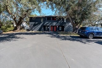 Building Photo - 2402 E M.L.K. Jr Blvd